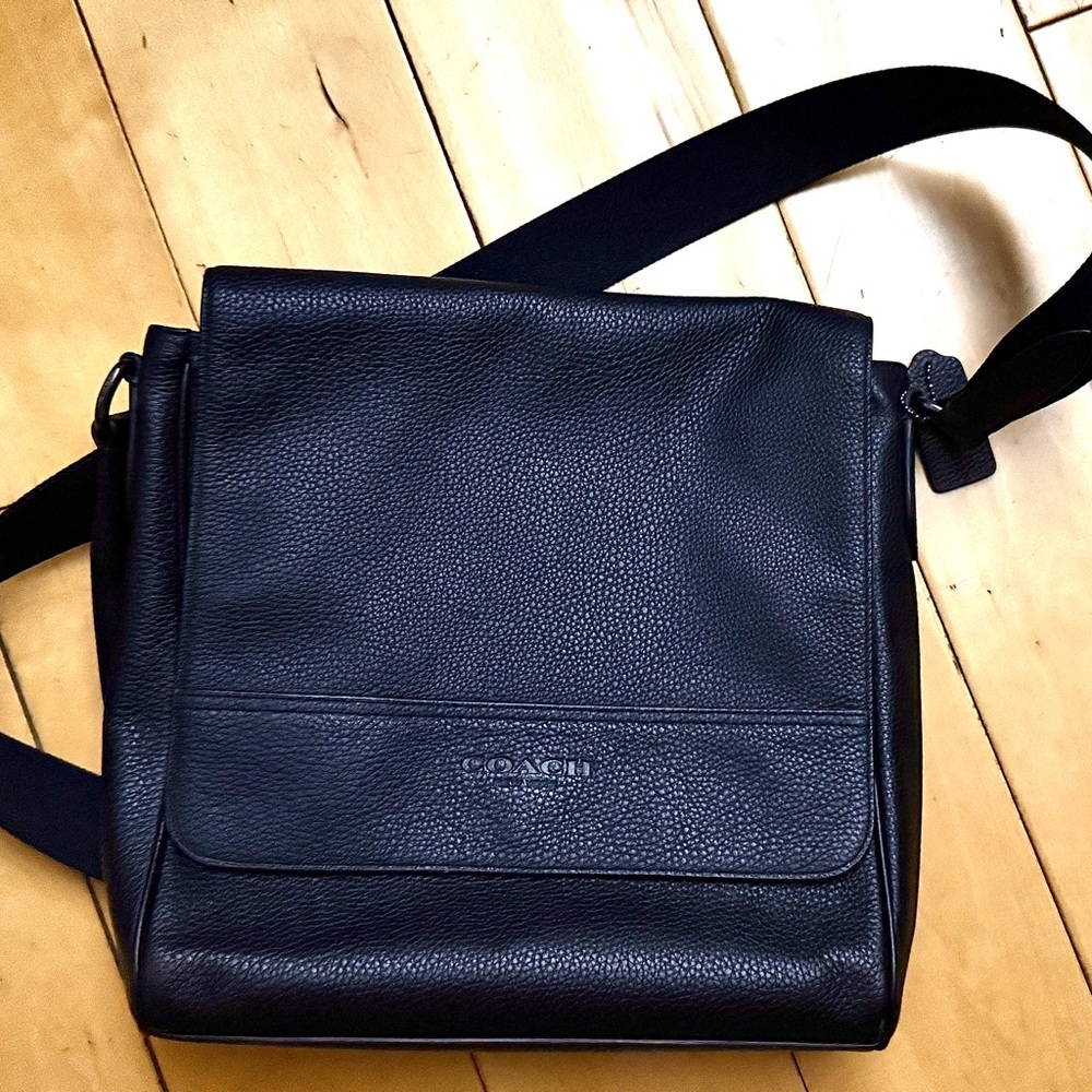 Coach Gotham Black Leather Men's Messenger Bag Everyday Essentials Bag
